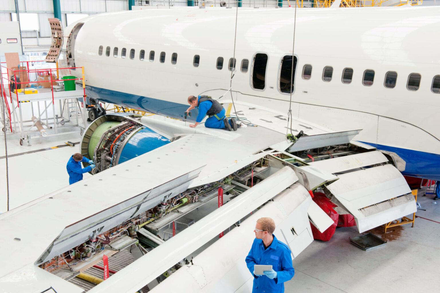 Atelier de fabrication aéronautique de haute précision Heratech, usinage et parachèvement de pièces complexes
