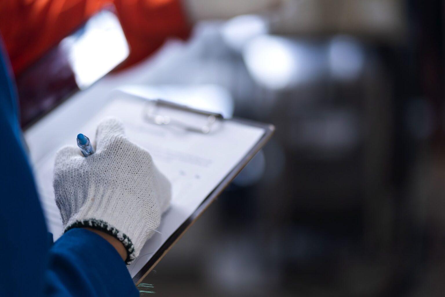 Atelier de fabrication aéronautique de haute précision Heratech, usinage et parachèvement de pièces complexes
